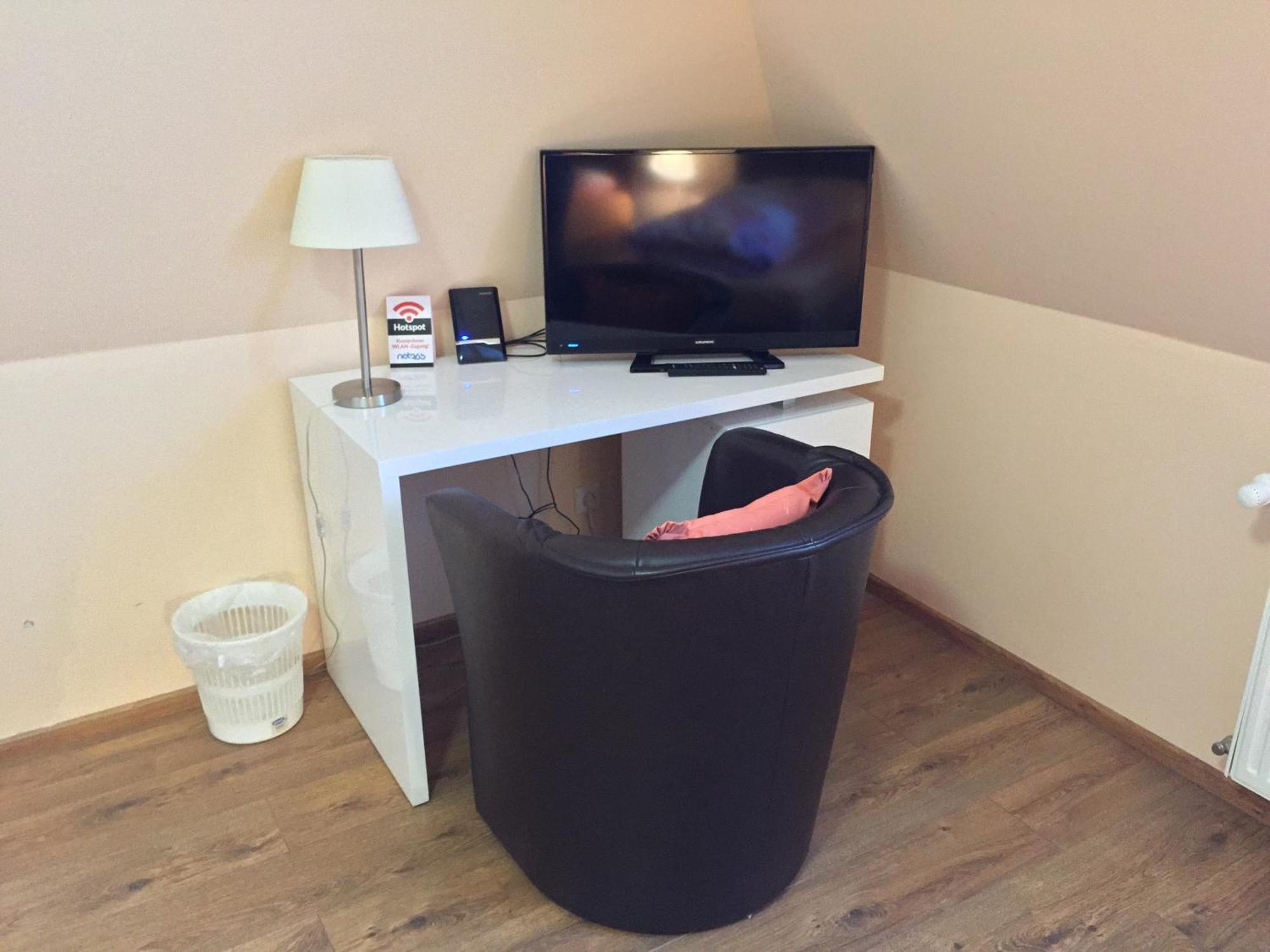 ホテル バルセロナ ベッド＆ブレックファースト デュッセルドルフ 部屋 写真